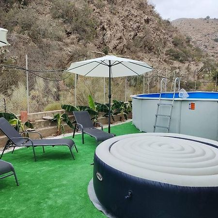 Casa En El Valle De Guainosaltos Адра Екстериор снимка