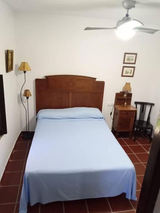 Casa En El Valle De Guainosaltos Адра Екстериор снимка