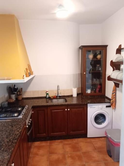 Casa En El Valle De Guainosaltos Адра Екстериор снимка