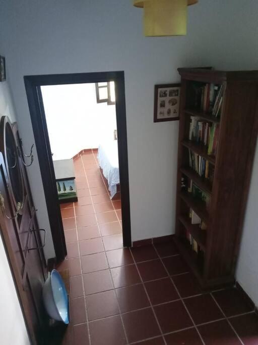Casa En El Valle De Guainosaltos Адра Екстериор снимка
