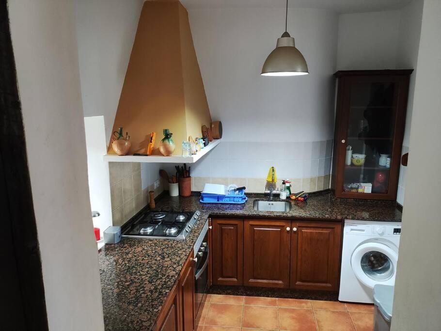 Casa En El Valle De Guainosaltos Адра Екстериор снимка